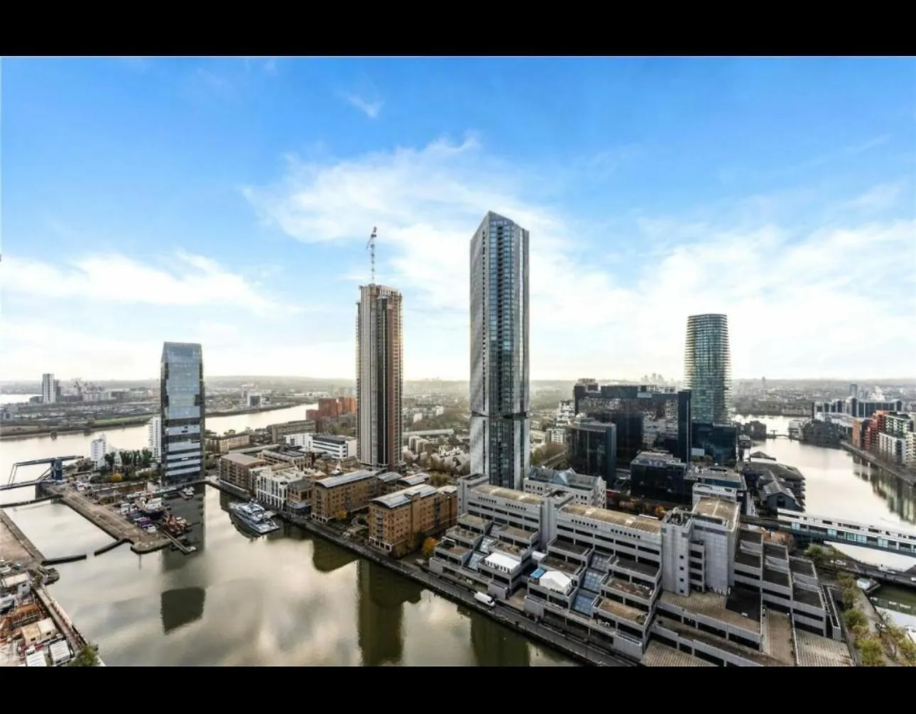Trendy, Modern 2 Bed Apartment! contacts
